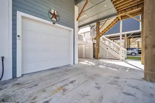 1094 Cedar Ln, Gilchrist, TX 77617 - Photo 32