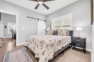 1094 Cedar Ln, Gilchrist, TX 77617 - Photo 20