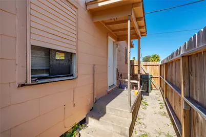 1014 48th Street, Galveston, TX 77550 - Photo 6