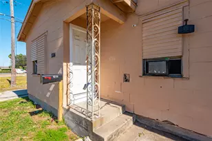 1014 48th St, Galveston, TX 77550 - Photo 2