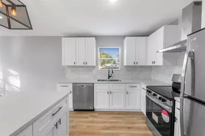 6502 Trail Valley Way, Houston, TX 77086 - Photo 10