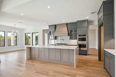 11006 Stonegate Court, Missouri City, TX 77459 - Photo 10