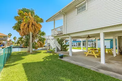 21911 Guadalupe Drive, Galveston, TX 77554 - Photo 14