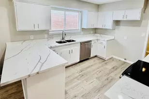 16810 Limeshade Ln, Sugar Land, TX 77498 - Photo 10