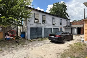 2319 McKee St, Houston, TX 77009 - Photo 12