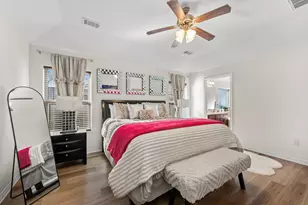 6318 Ezzard Charles Ln, Houston, TX 77091 - Photo 16