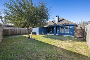 6318 Ezzard Charles Ln, Houston, TX 77091 - Photo 34