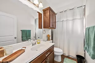 6318 Ezzard Charles Ln, Houston, TX 77091 - Photo 22