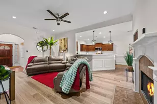 6318 Ezzard Charles Ln, Houston, TX 77091 - Photo 12