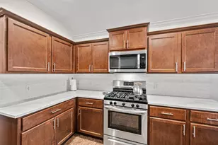 6318 Ezzard Charles Ln, Houston, TX 77091 - Photo 6