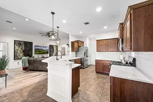 6318 Ezzard Charles Ln, Houston, TX 77091 - Photo 2