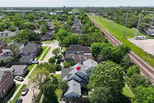 6510 Community Dr, Houston, TX 77005 - Photo 32