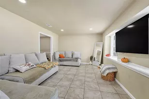 4806 Charade Dr, Houston, TX 77066 - Photo 6