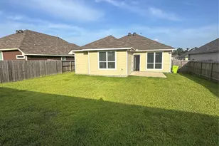 112 Laurel Oak Dr, Huntsville, TX 77320 - Photo 2