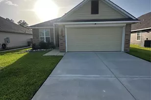 112 Laurel Oak Dr, Huntsville, TX 77320 - Photo 1