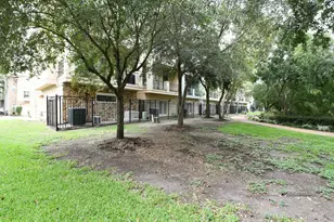 9127 Harbor Hills Dr, Houston, TX 77054 - Photo 26
