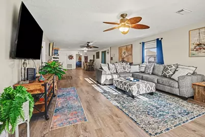 970 S Wommack Drive S, Crystal Beach, TX 77650 - Photo 16