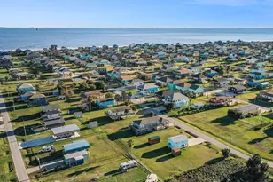 970 Wommack Dr S, Crystal Beach, TX 77650 - Photo 46