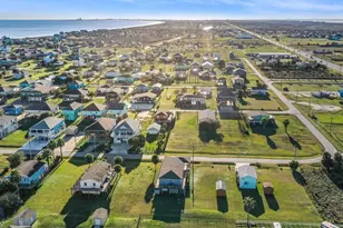 970 S Wommack Dr S, Crystal Beach, TX 77650 - Photo 46