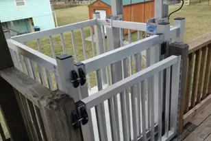 970 S Wommack Dr S, Crystal Beach, TX 77650 - Photo 12