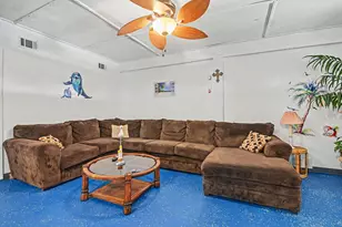 970 Wommack Dr S, Crystal Beach, TX 77650 - Photo 34