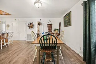 970 Wommack Dr S, Crystal Beach, TX 77650 - Photo 18