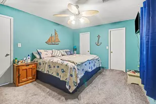 970 Wommack Dr S, Crystal Beach, TX 77650 - Photo 24
