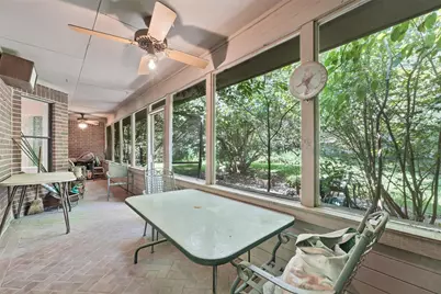 1013 Glenshannon Avenue, Friendswood, TX 77546 - Photo 20