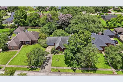 1013 Glenshannon Avenue, Friendswood, TX 77546 - Photo 26