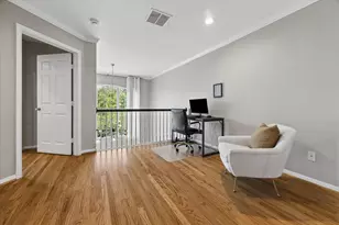 306 Fargo St, Houston, TX 77006 - Photo 22
