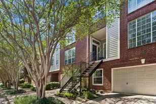306 Fargo St, Houston, TX 77006 - Photo 2