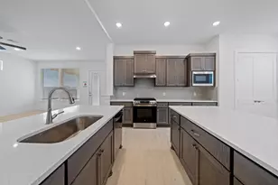 407 Emory Peak Ln, New Caney, TX 77357 - Photo 10