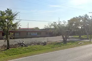 1204 N Wells St, Edna, TX 77957 - Photo 2