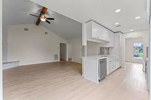 7303 Augustine Dr, Houston, TX 77036 - Photo 4