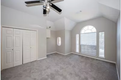 11527 Earley Forest Lane, Houston, TX 77043 - Photo 24
