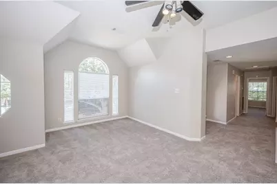 11527 Earley Forest Lane, Houston, TX 77043 - Photo 22