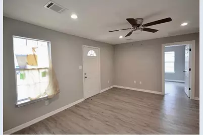 5238 Carmen Street, Houston, TX 77033 - Photo 2