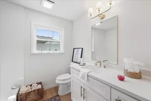 219 S 2nd St, Nederland, TX 77627 - Photo 22