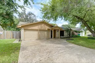 10727 Sagewillow Ln, Houston, TX 77089 - Photo 4