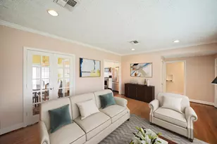 6449 Country Club Dr, Houston, TX 77023 - Photo 6