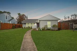 6449 Country Club Dr, Houston, TX 77023 - Photo 1