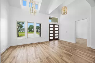 210 Birdie Dr, Hempstead, TX 77445 - Photo 8
