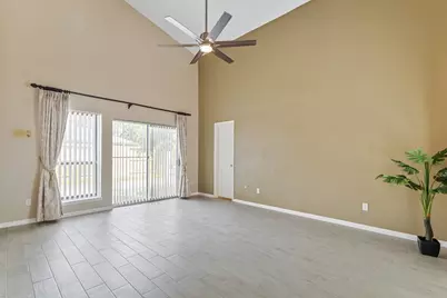 3218 Freshmeadows Drive, Houston, TX 77063 - Photo 18