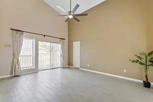 3218 Freshmeadows Dr, Houston, TX 77063 - Photo 18