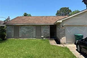 4816 Partridge St, La Marque, TX 77568 - Photo 2