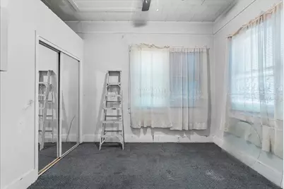 3322 Avenue Q 1/2, Galveston, TX 77550 - Photo 20
