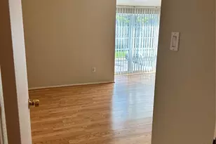 12633 Memorial Dr, Houston, TX 77024 - Photo 8