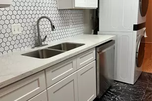 12633 Memorial Dr, Houston, TX 77024 - Photo 16