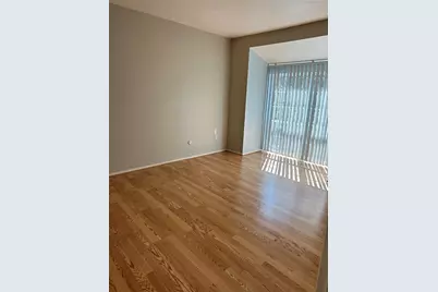 12633 Memorial Dr #96, Houston, TX 77024 - Photo 6