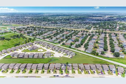 18638 Lansdowne Stream Path, Katy, TX 77449 - Photo 6